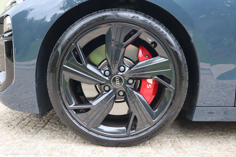 Audi S6 Avant e-tron - 11