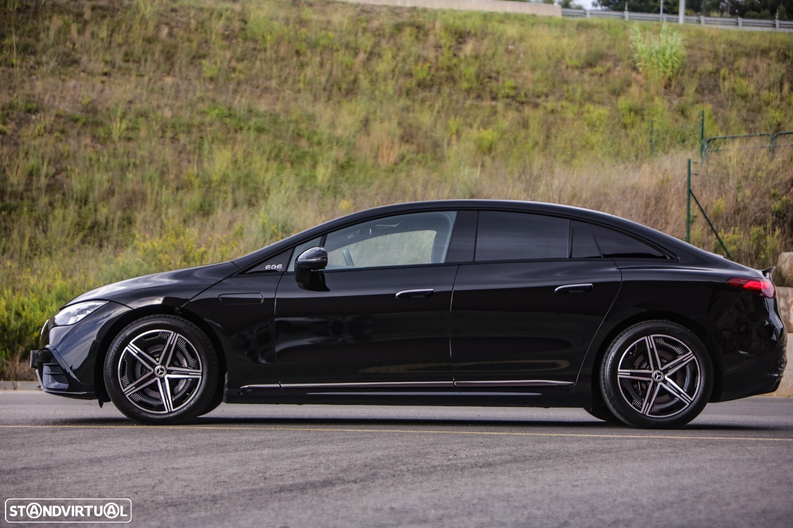 Mercedes-Benz EQE 300 AMG Line - 3