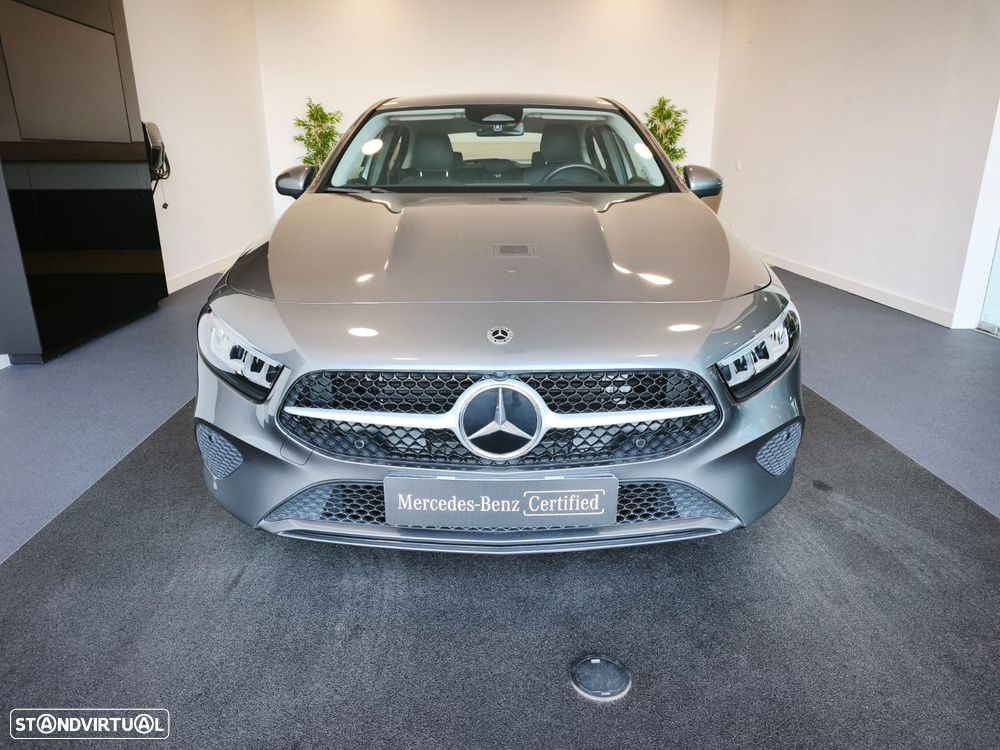 Mercedes-Benz A 250 e - 3