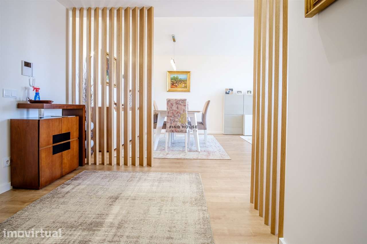 T2 com vista mar, garagem e arrecadação em Condomínio com piscina e ja - Grande imagem: 3/53