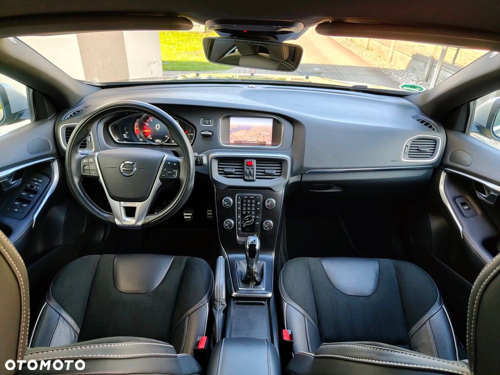 Volvo V40 T2 RDesign - 33