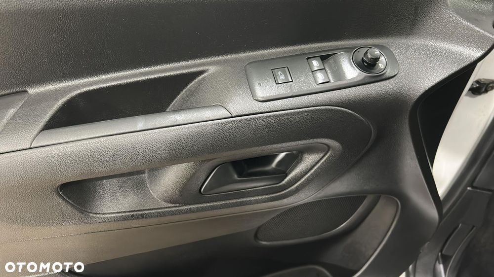 Toyota Proace City - 14