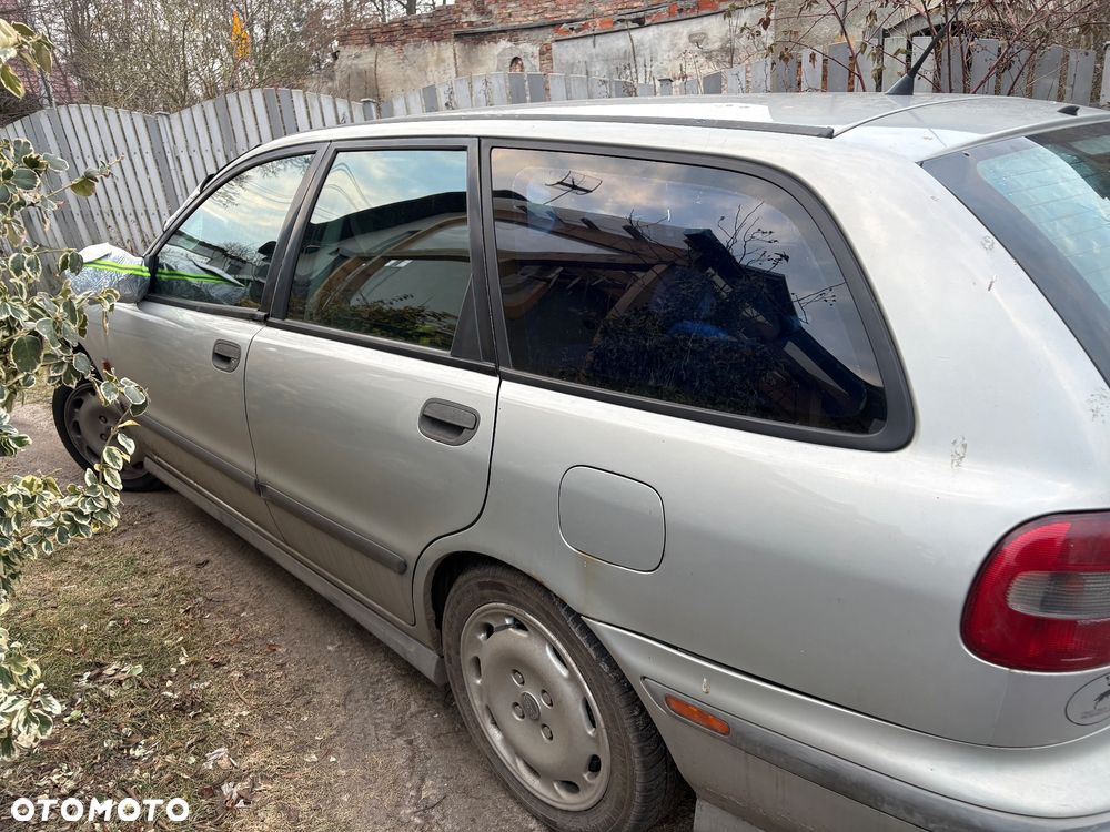 Volvo V40 - 4