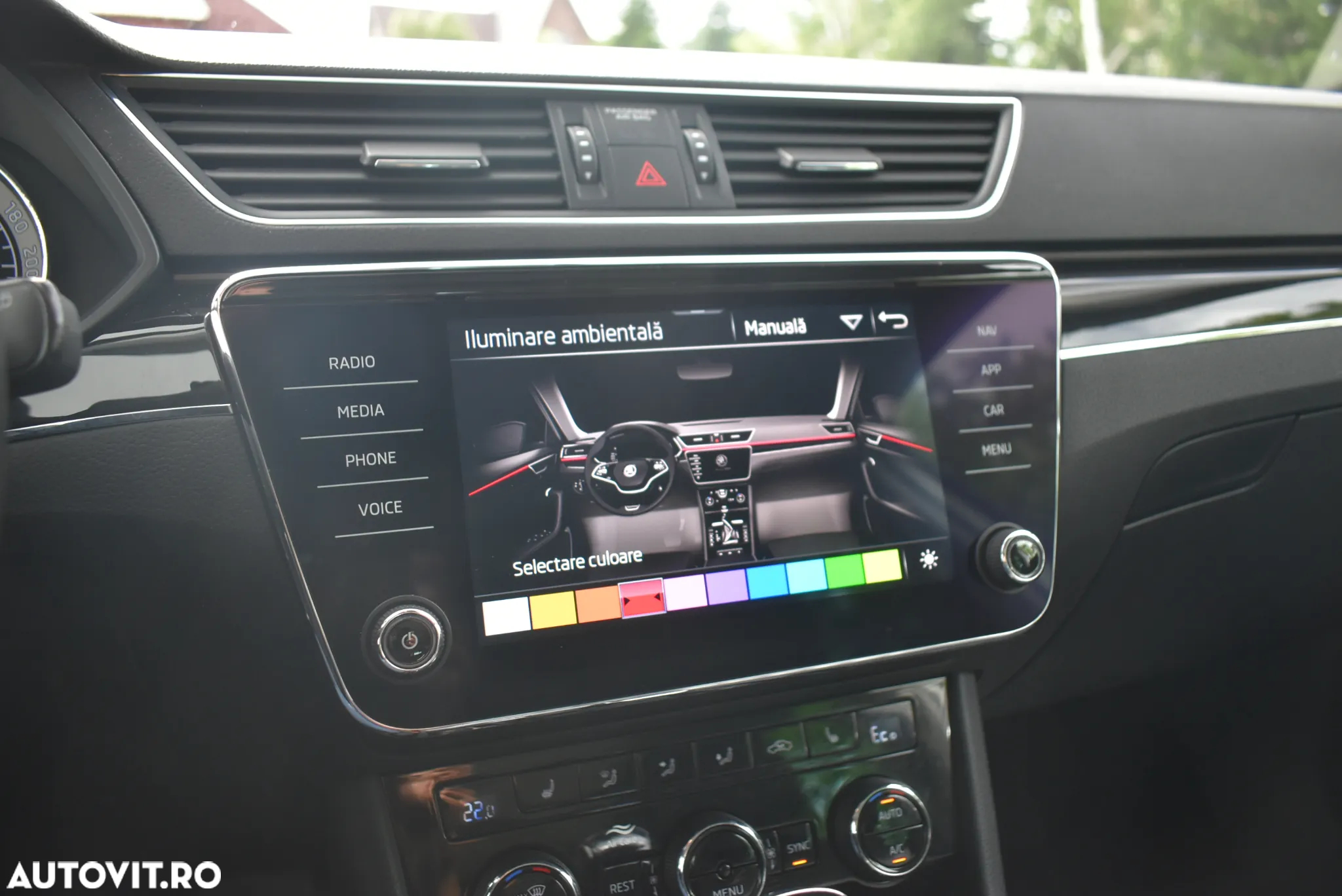 Skoda Superb Combi 1.4 TSI iV DSG L&K - 26