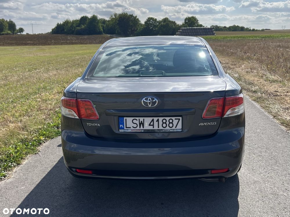 Toyota Avensis - 3