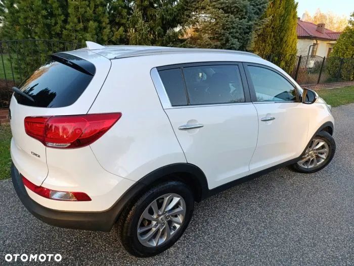 Kia Sportage 1.7 CRDI 2WD ISG Dream-Team Edition - 4