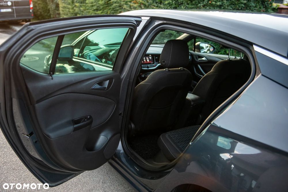 Opel Astra 1.4 Turbo Edition - 29