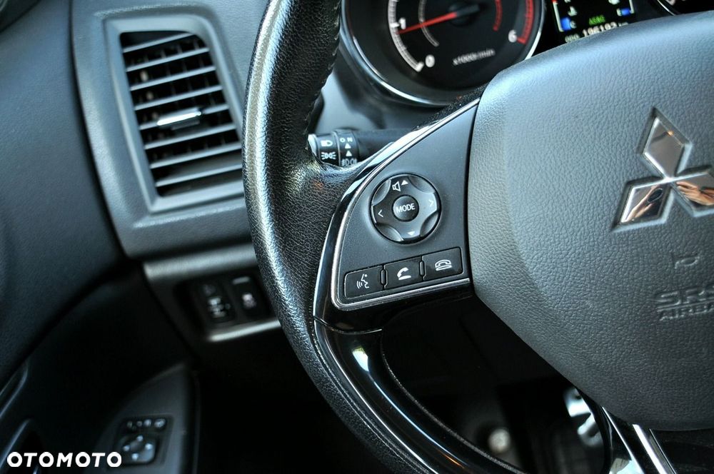Mitsubishi ASX - 12