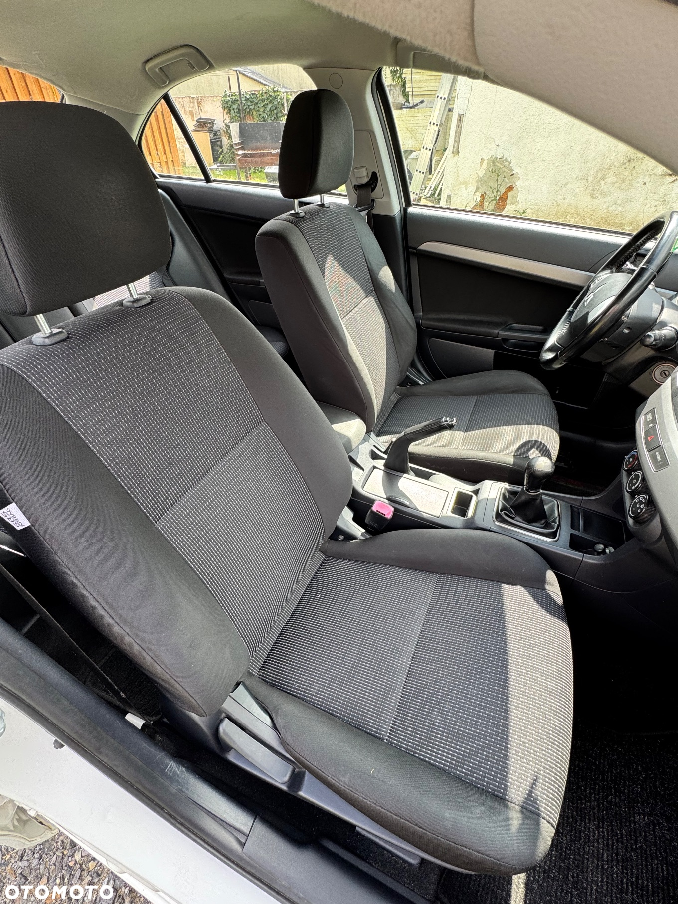 Mitsubishi Lancer 1.5 - 10