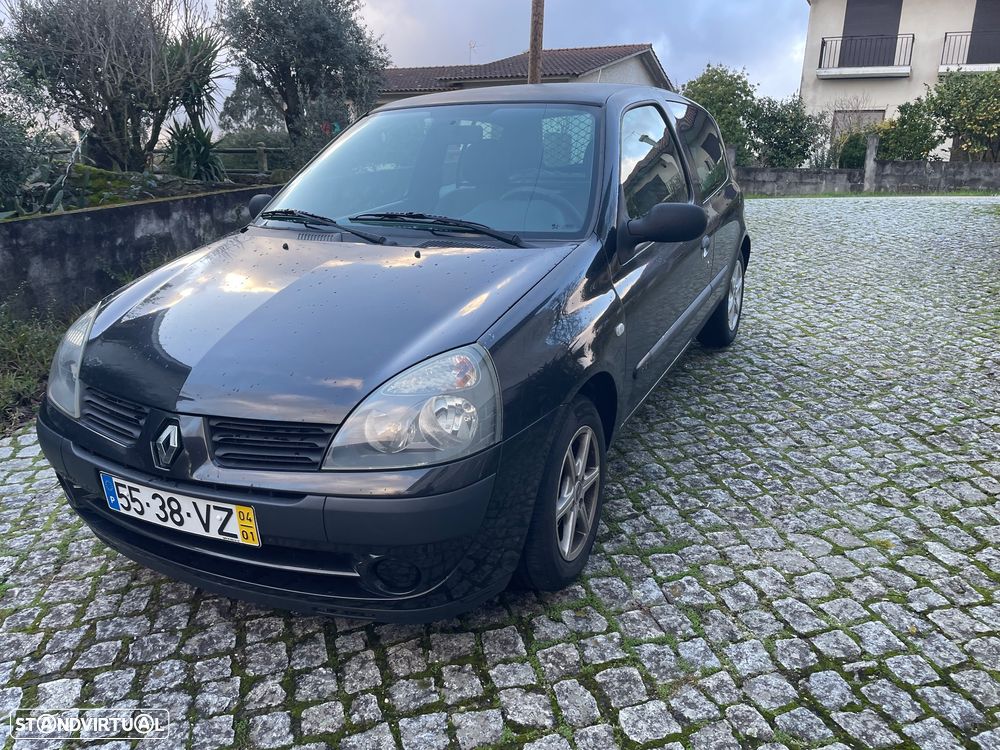 Renault Clio - 1