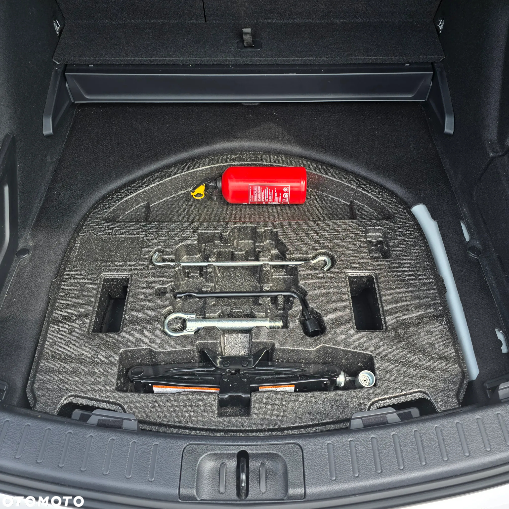 Toyota Corolla - 22