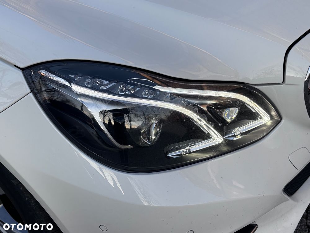 Mercedes-Benz Klasa E 220 BlueTEC - 12