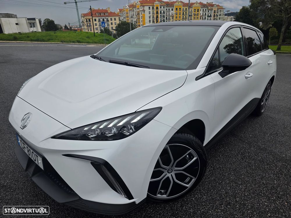 MG MG4 77 kWh Extended Range Luxury - 1