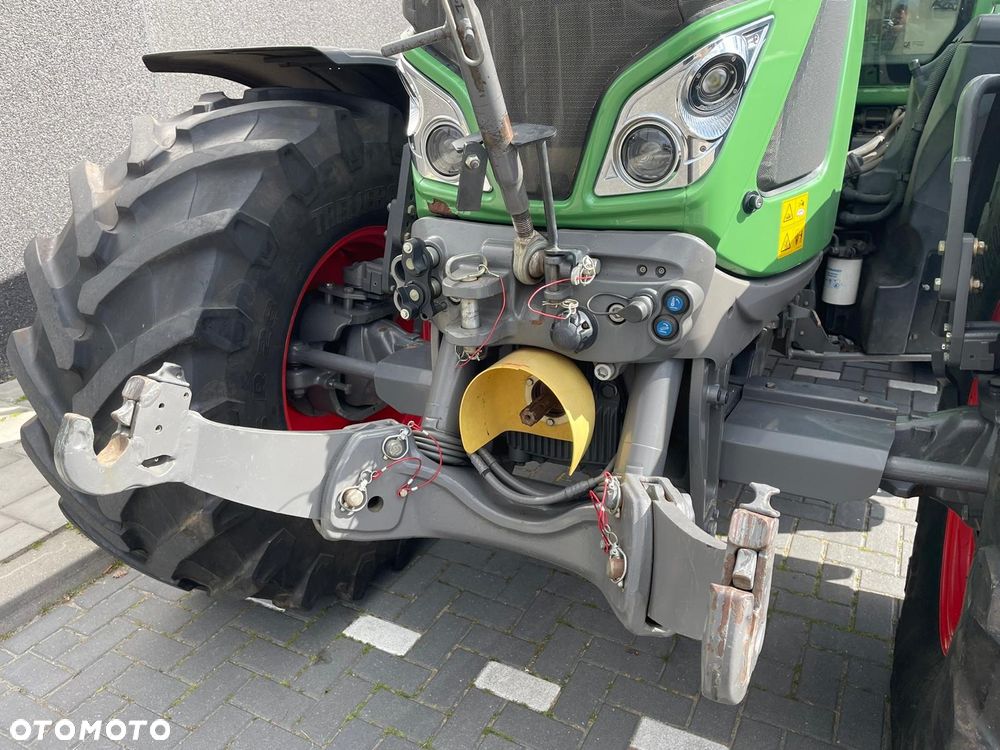 Fendt 724 - 12