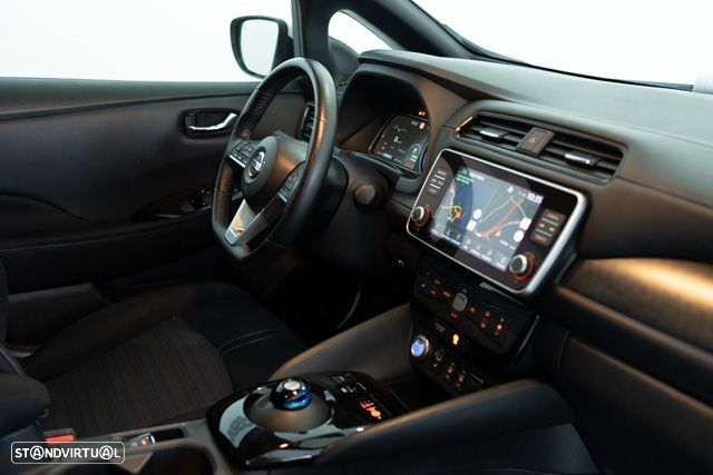 Nissan Leaf N-Connecta Full Led - 24