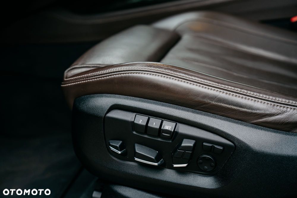 BMW X5 xDrive30d - 28