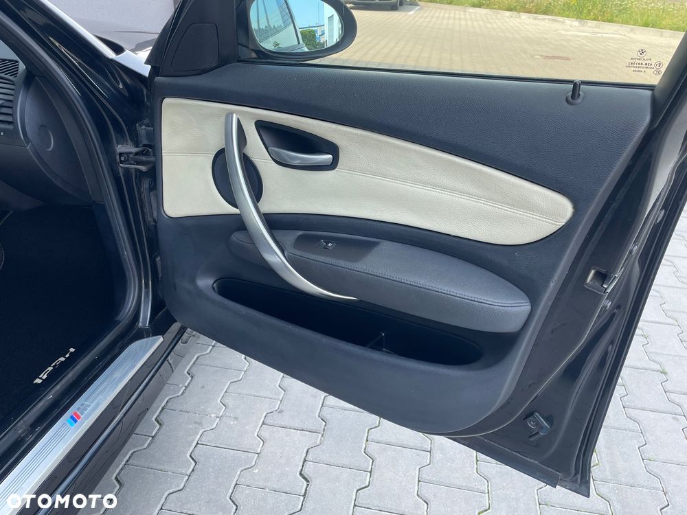 BMW Seria 1 123d DPF Edition Sport - 21