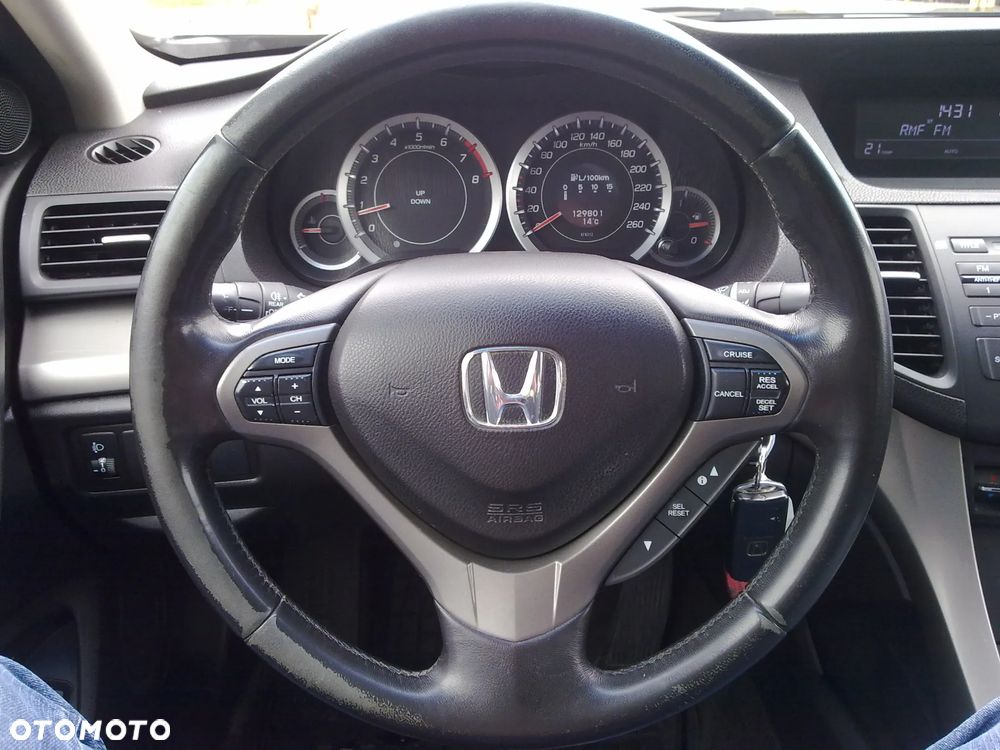 Honda Accord 2.0 Elegance - 23