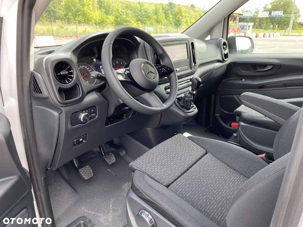 Mercedes-Benz Vito - 10
