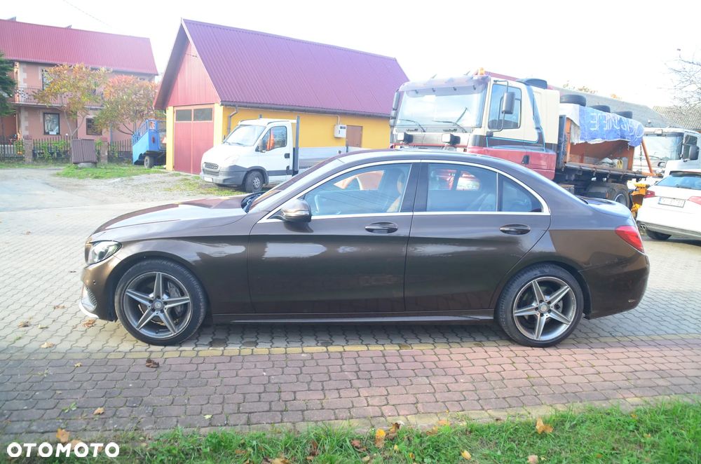 Mercedes-Benz Klasa C 200 4Matic 7G-TRONIC AMG Line - 4