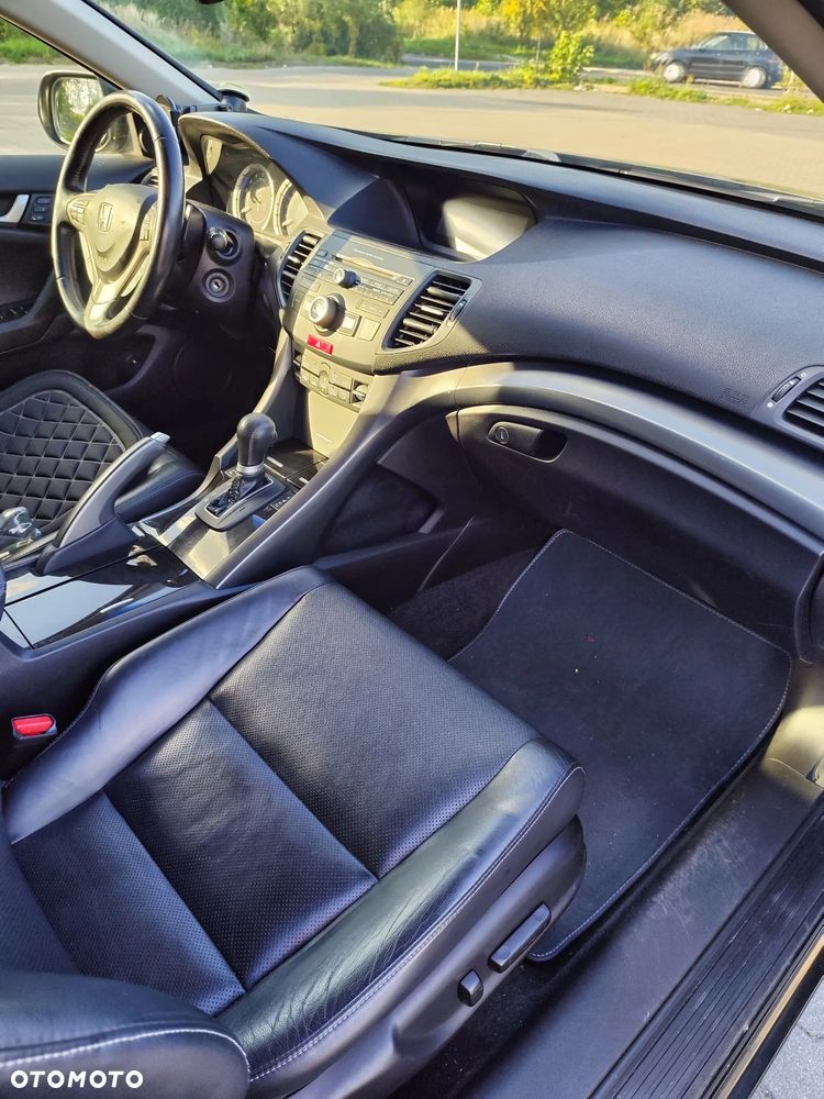 Honda Accord 2.0 Executive - 13