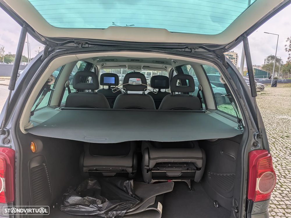 VW Sharan 2.0 TDI Freestyle - 17