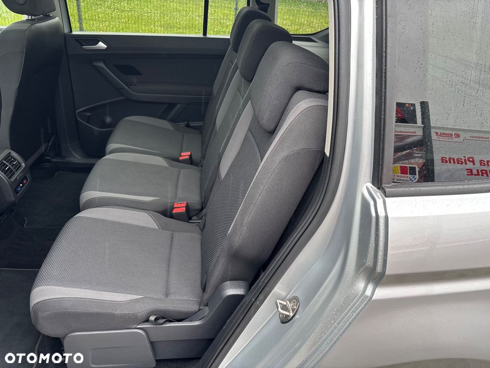 Volkswagen Touran 1.5 TSI EVO Comfortline - 22