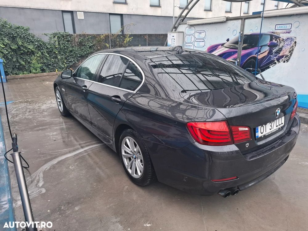BMW Seria 5 520d - 3