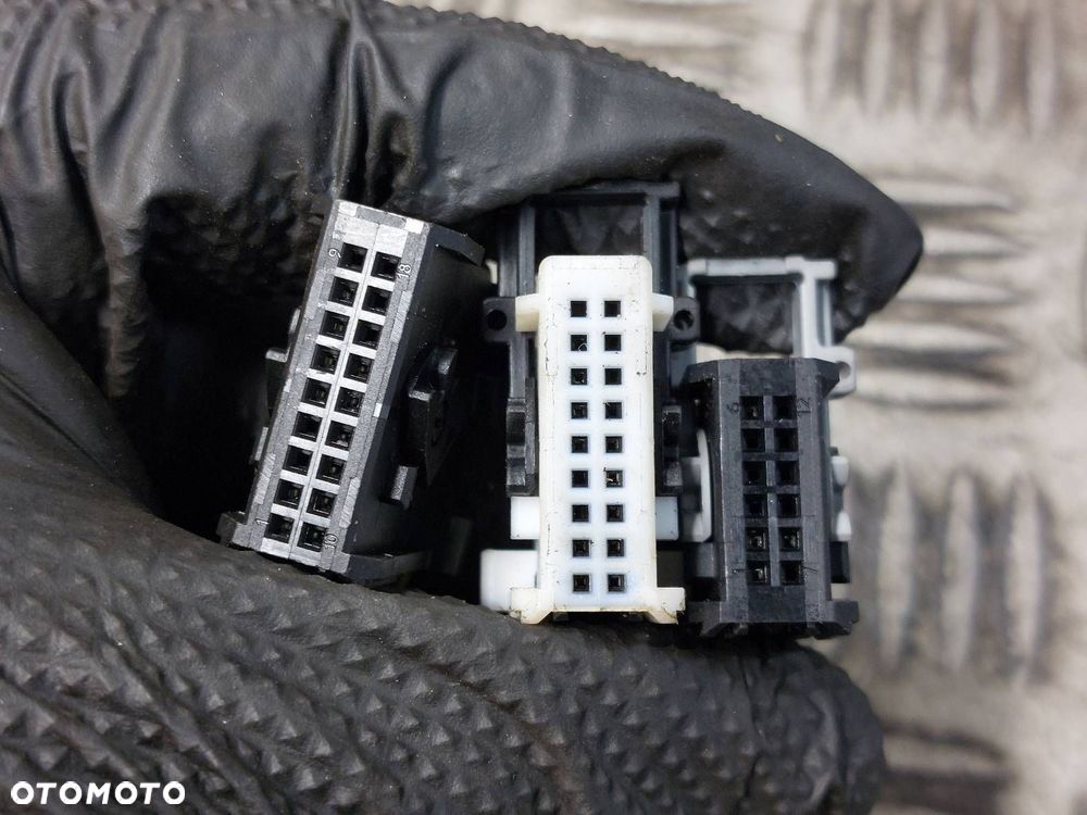 MODUŁ HAKA MODUŁ POMPY MODUŁ ZAWIESZENIA MODUŁ PDC WIĄZKA BMW E61 E60 - 10