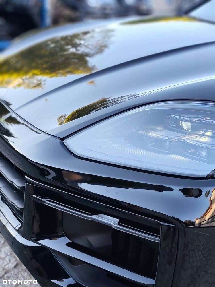 Porsche Cayenne S - 8