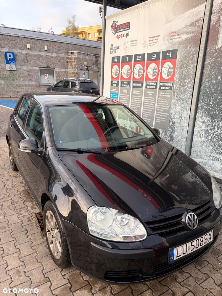Volkswagen Golf - 1