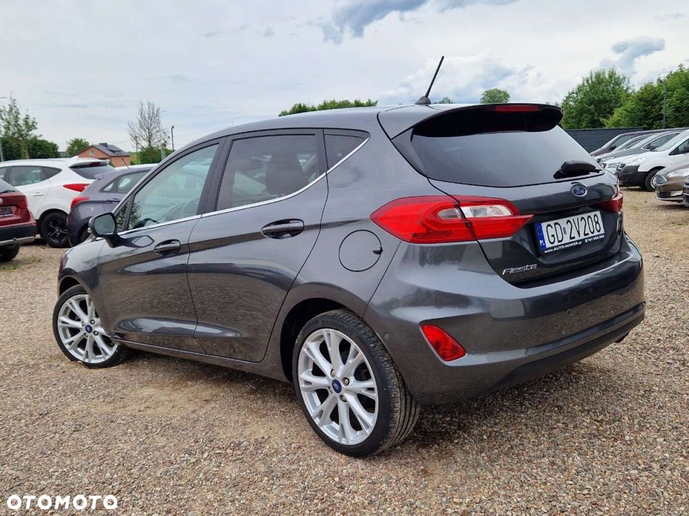 Ford Fiesta 1.0 EcoBoost S&S TITANIUM - 4