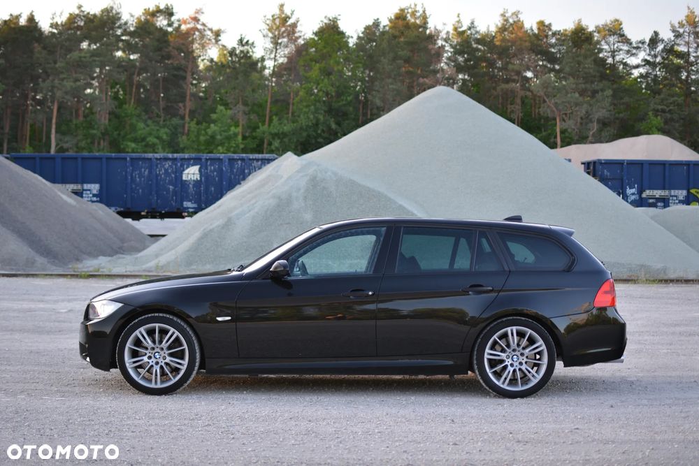BMW Seria 3 330xi - 12