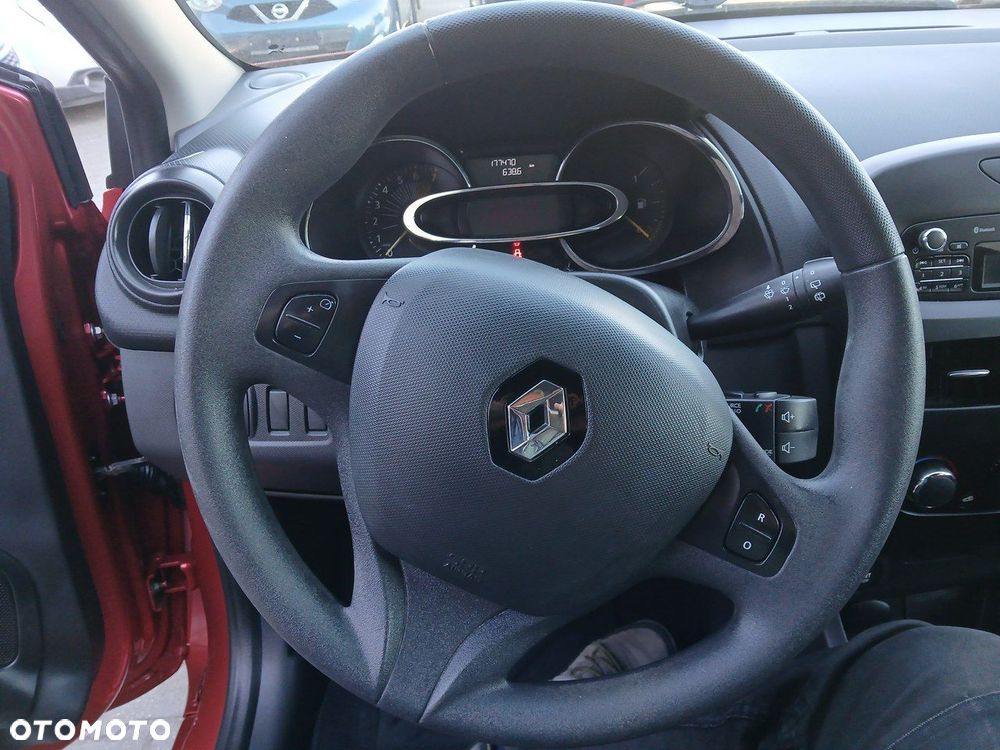 Renault Clio 1.2 16V Alize - 14