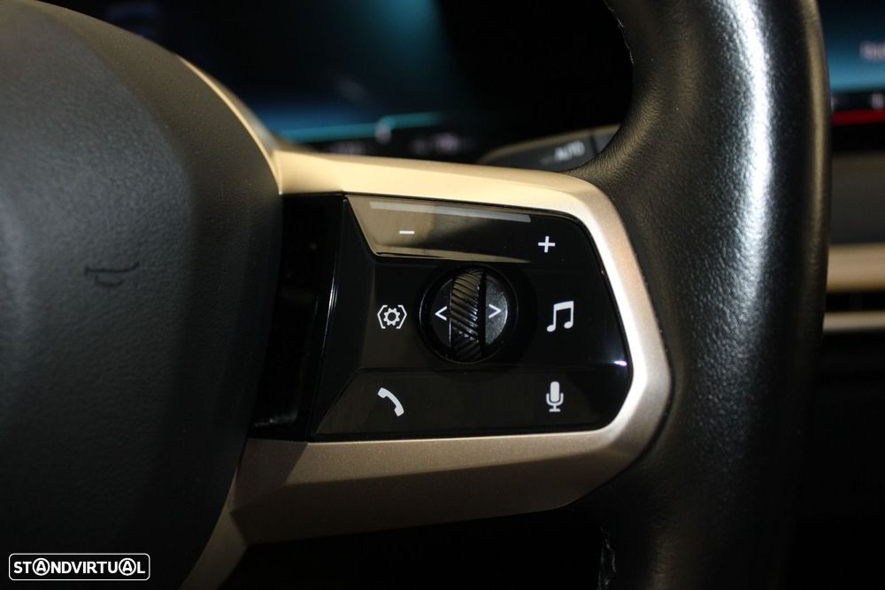 BMW iX xDrive 40 Pack Desportivo - 14