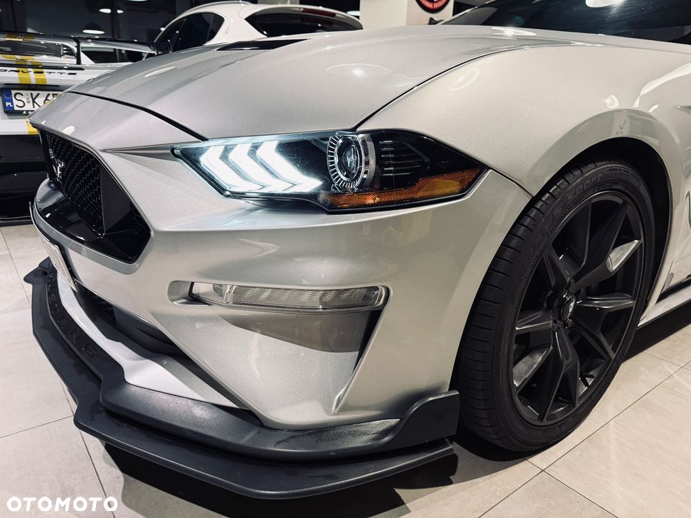 Ford Mustang 5.0 V8 GT - 9