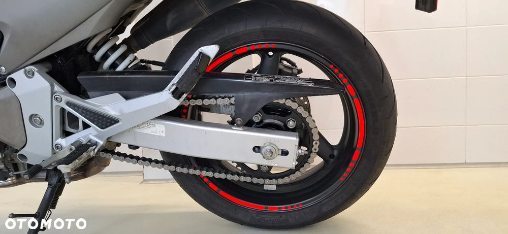 Honda Hornet - 15