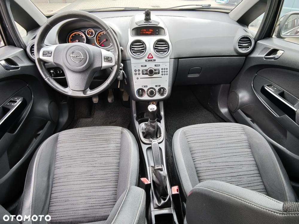 Opel Corsa 1.4 16V Satellite - 22
