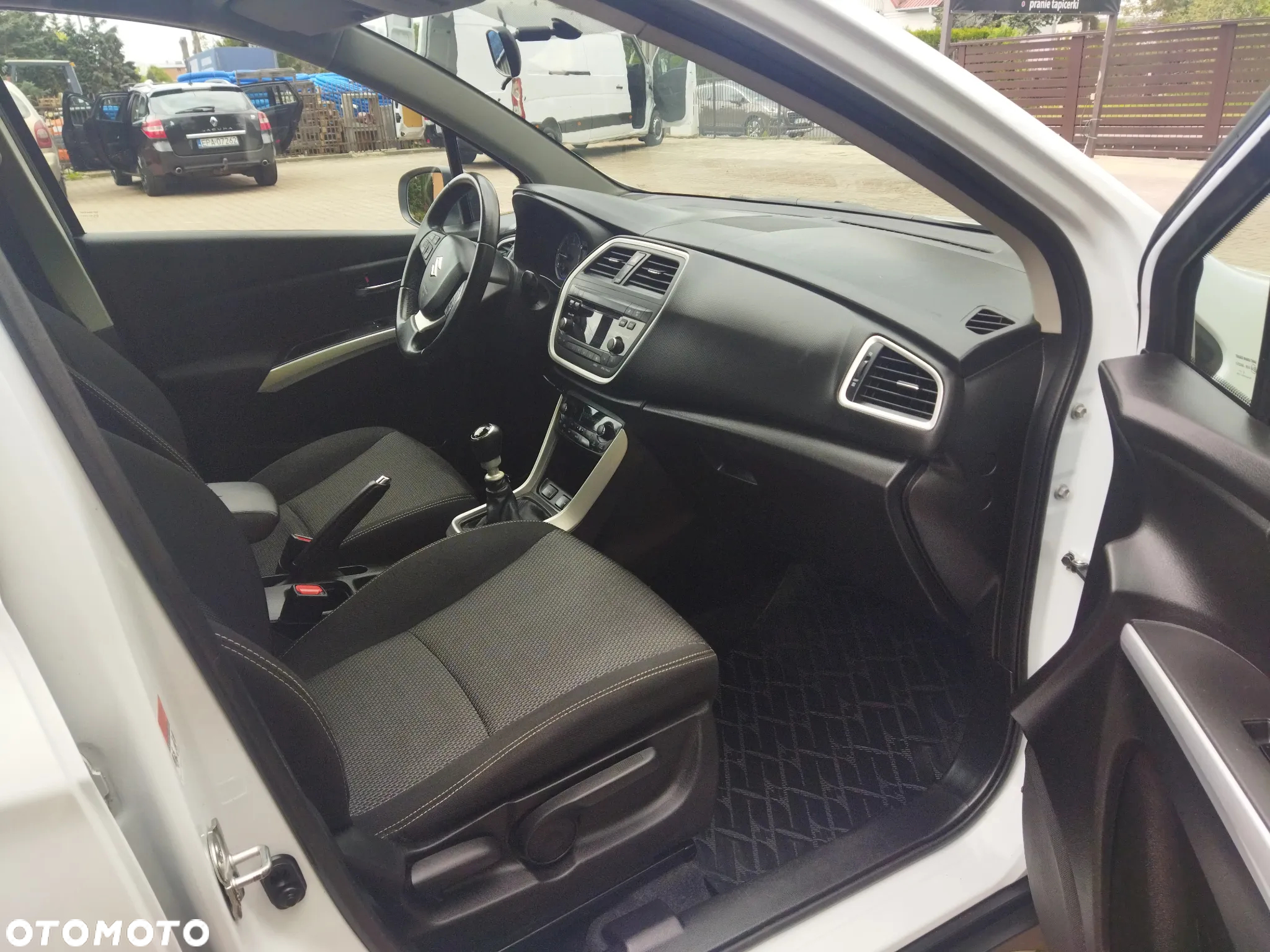 Suzuki SX4 S-Cross 1.6 DDiS Comfort - 8