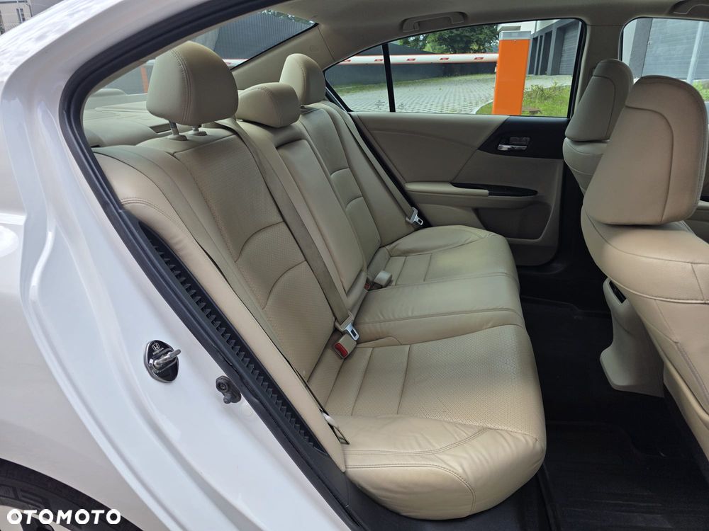 Honda Accord - 28