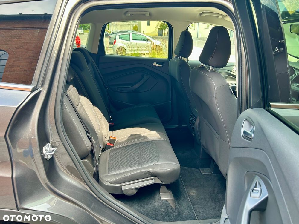 Ford Kuga - 19