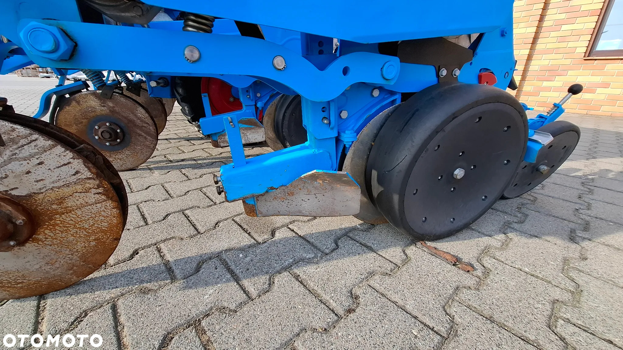 Monosem Siewnik punktowy 6-rzędowy NG PLUS M Monoshox - 10
