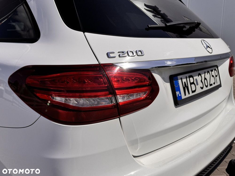 Mercedes-Benz Klasa C 200 4-Matic 9G-TRONIC - 13