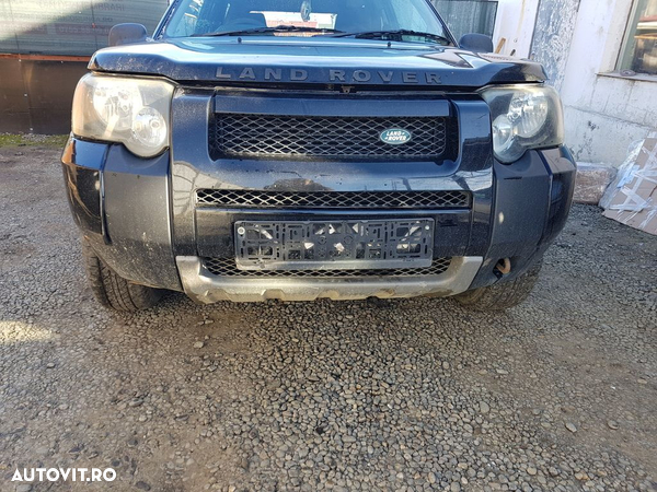 Bara fata Land Rover Freelander 1 2000 - 2006 NEGRU 697 (630) model fara spalatoare far