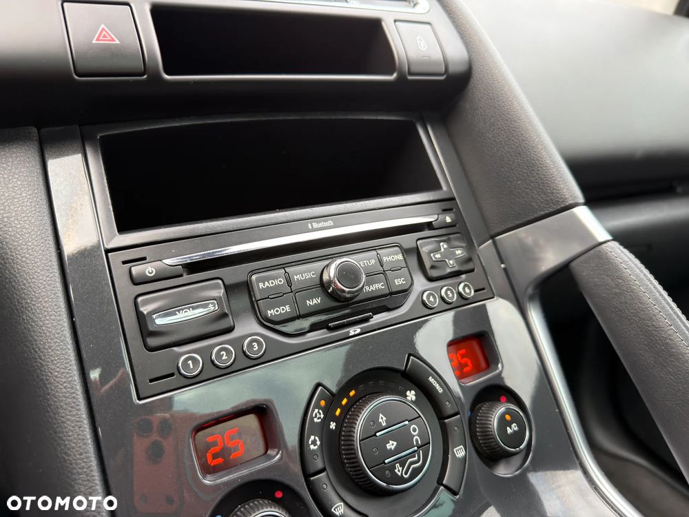Peugeot 3008 1.6 Premium - 36