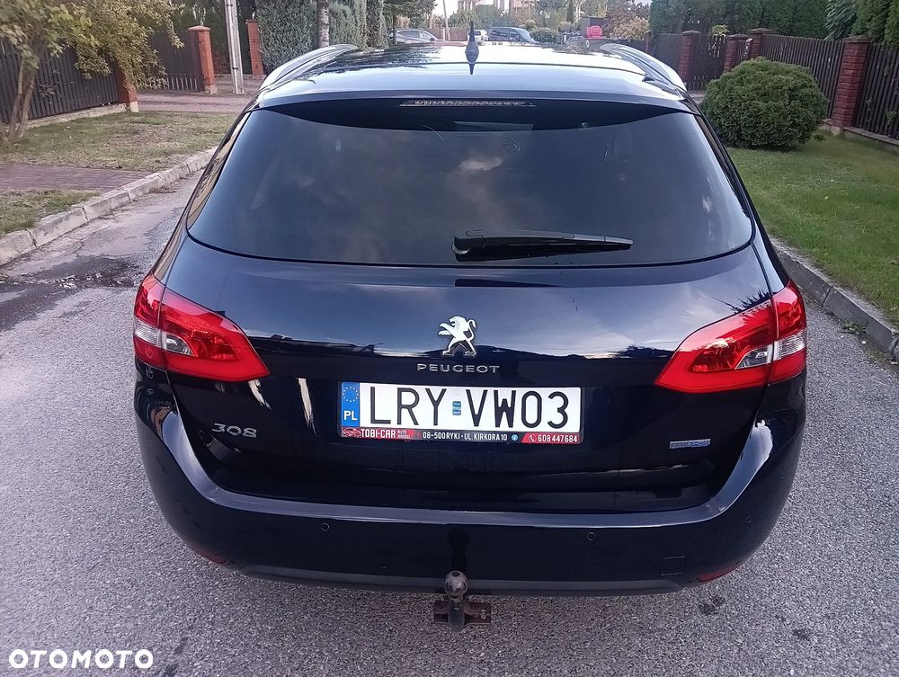 Peugeot 308 SW BlueHDi 120 EAT6 Stop & Start Allure - 28