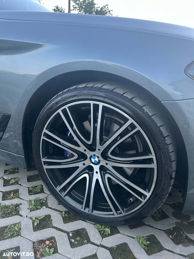 BMW Seria 5 530e xDrive AT PHEV - 13