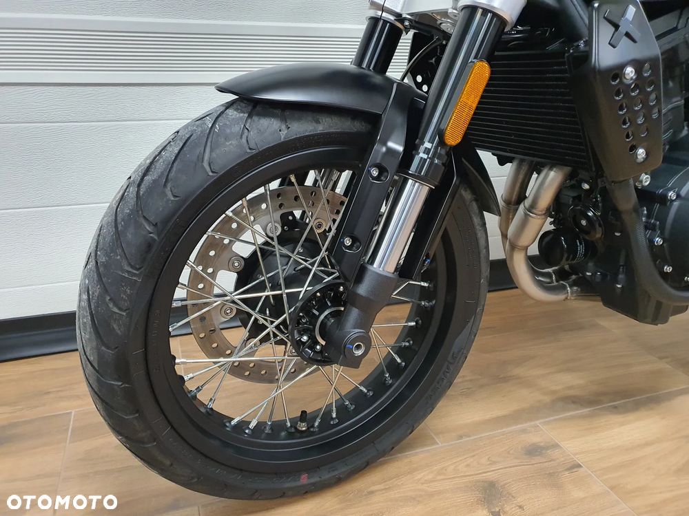 Brixton Crossfire - 18