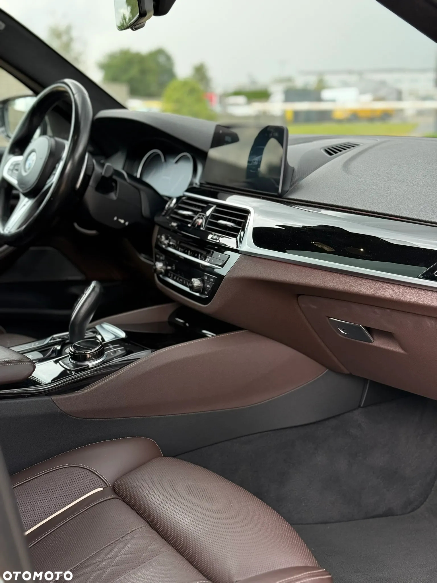 BMW Seria 5 M550d xDrive - 12