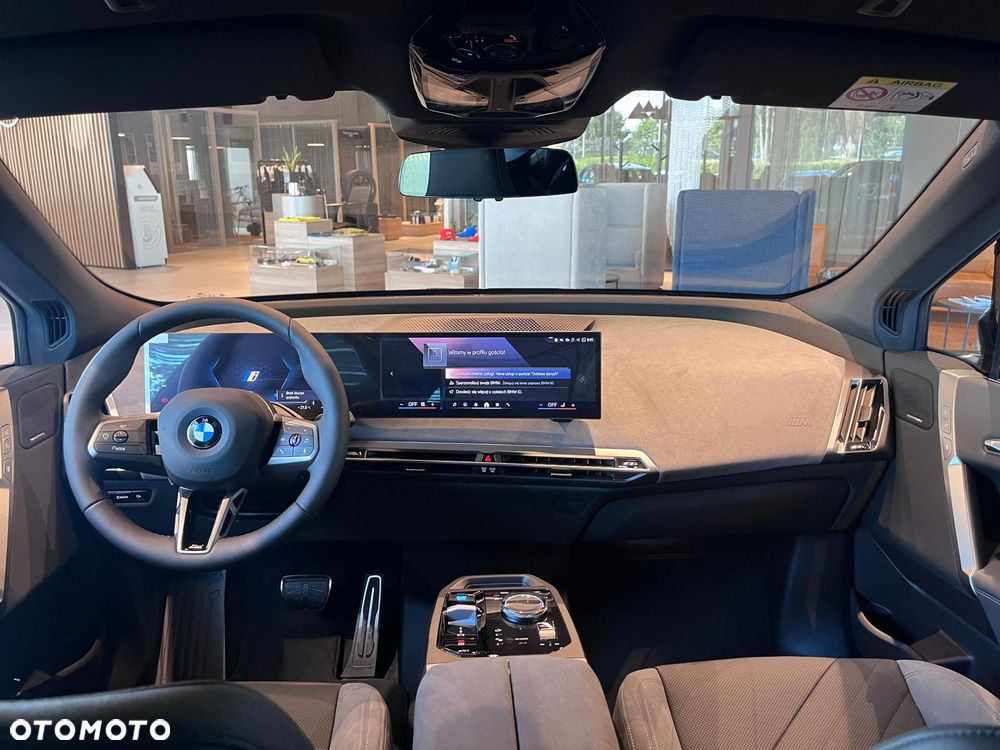 BMW iX xDrive45 - 13